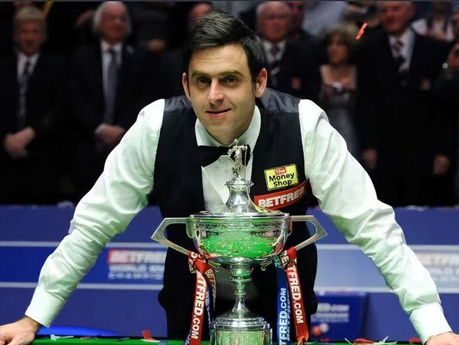 更反映出他 更反映出他