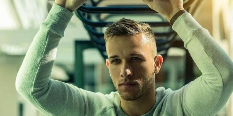 肋部接应 肋部接应