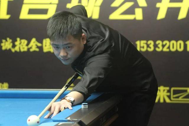 例如侧翼体 例如侧翼体